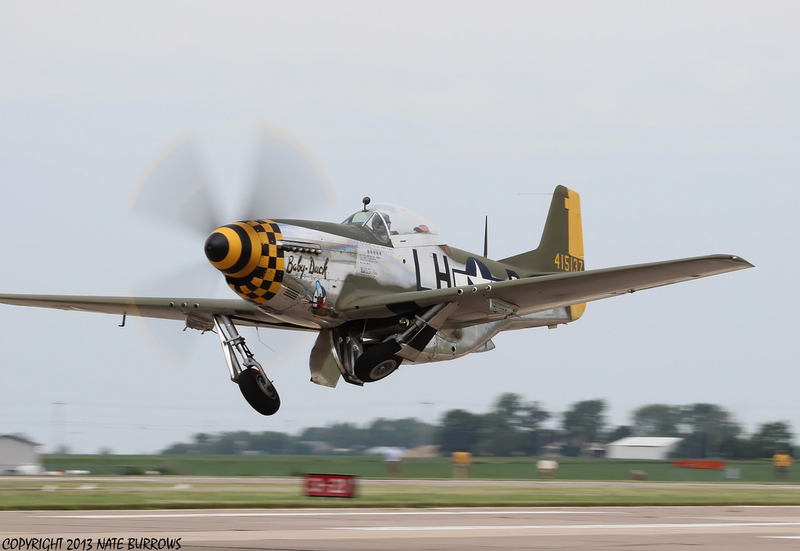 Illustration for article titled Popular Airshow Performer Vlado Lenoch Killed in Kansas Crash
